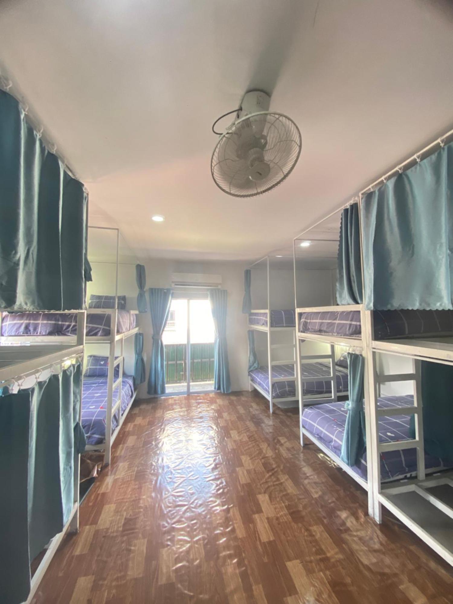 Downtown Vang Vieng Hotel Екстер'єр фото