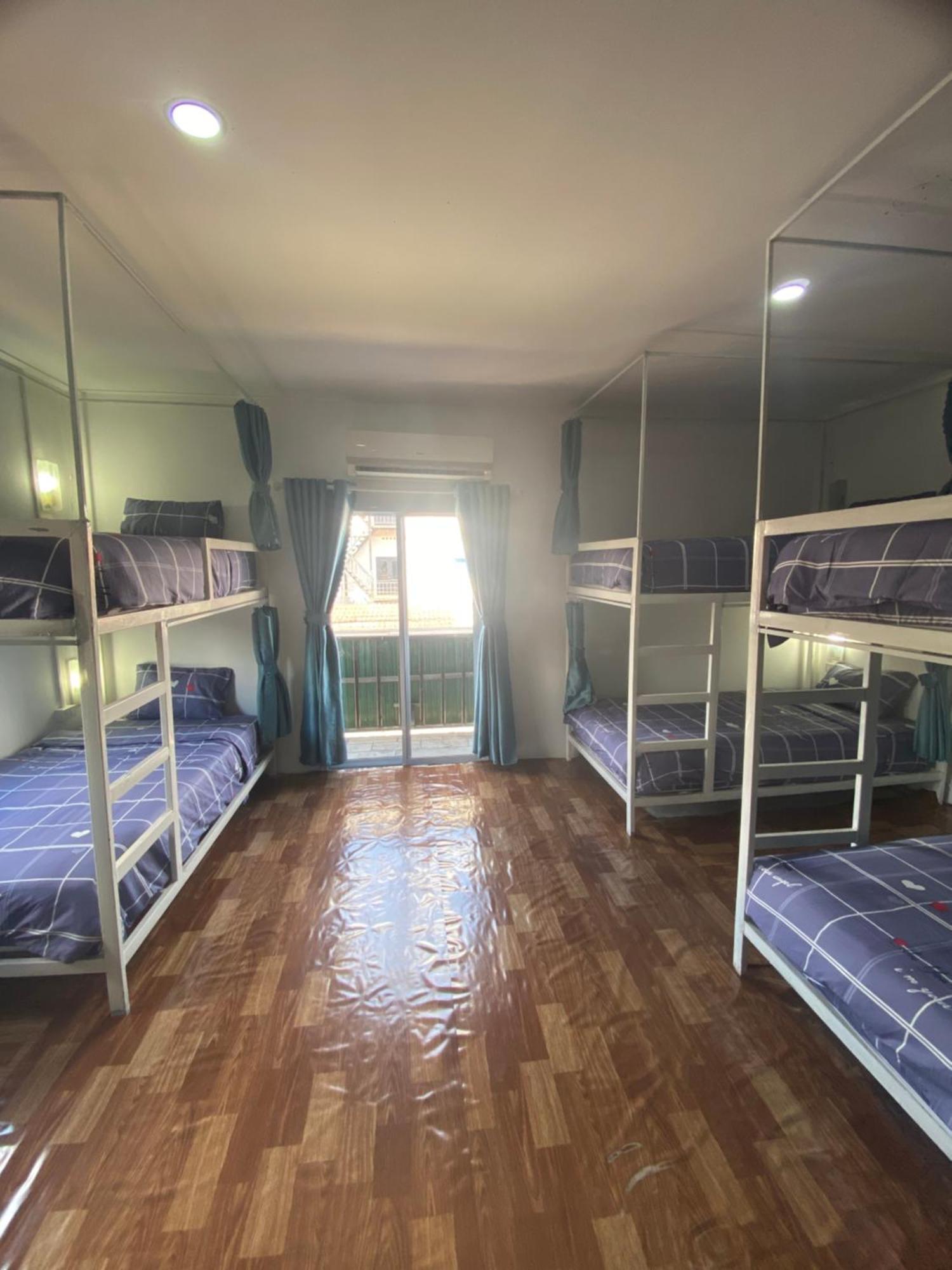 Downtown Vang Vieng Hotel Екстер'єр фото